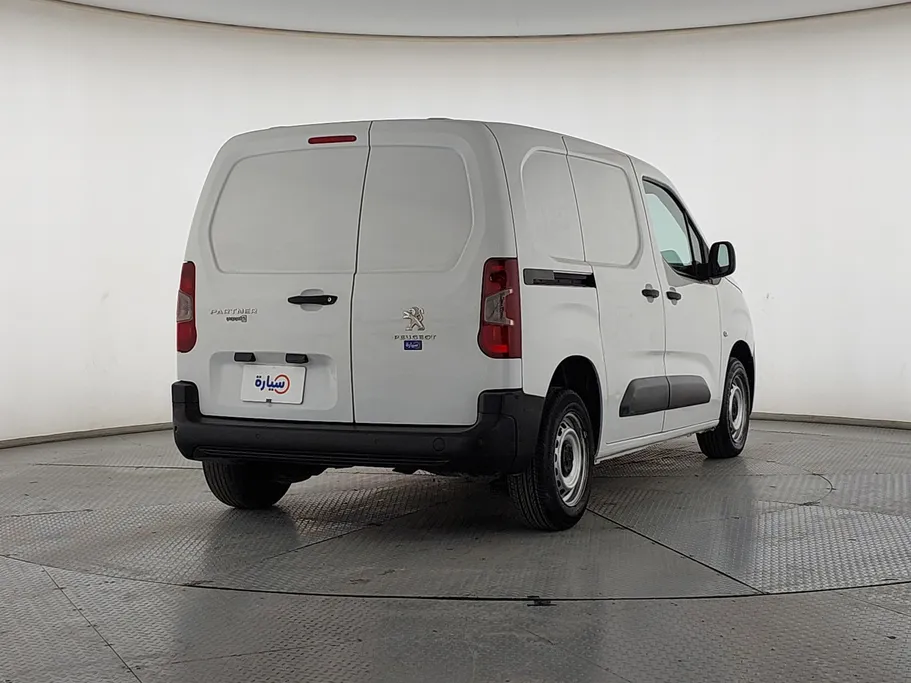 بيجو بارتنر Short van 2022 