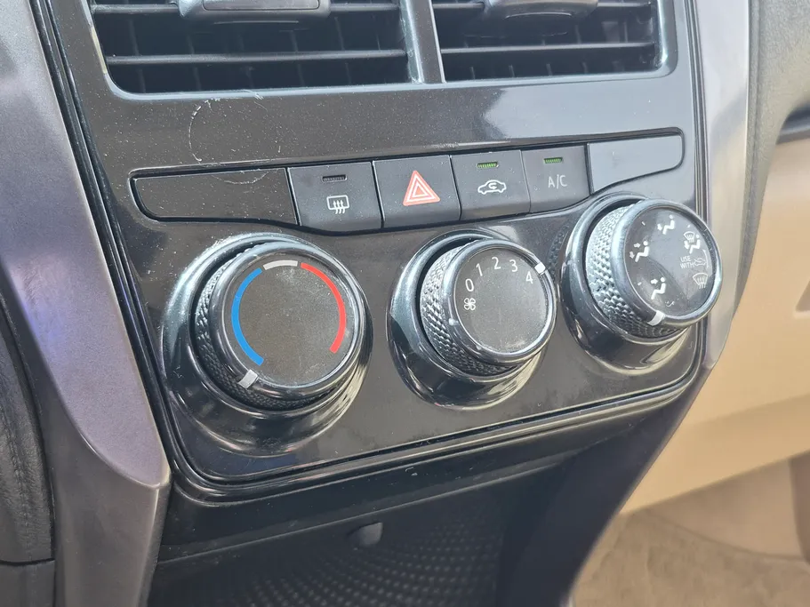 2021 Toyota Yaris  Y 