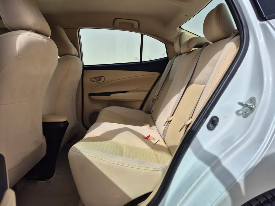 2021 Toyota Yaris  Y 