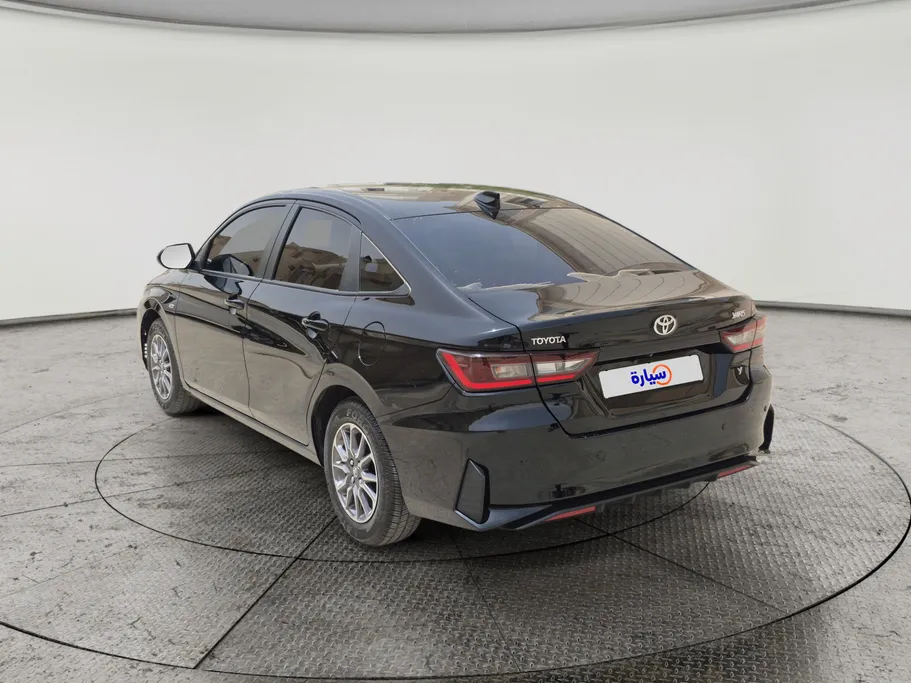 2023 Toyota Yaris  Y 
