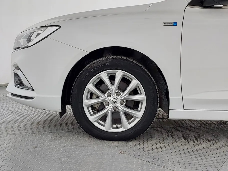 ام جي 5 COM 2022 