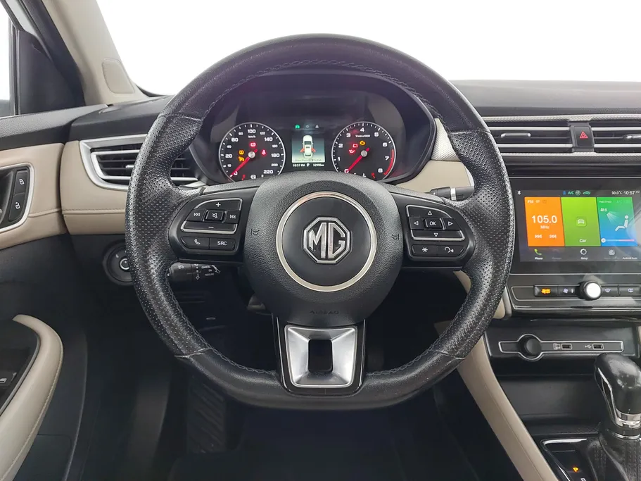 ام جي 5 COM 2022 