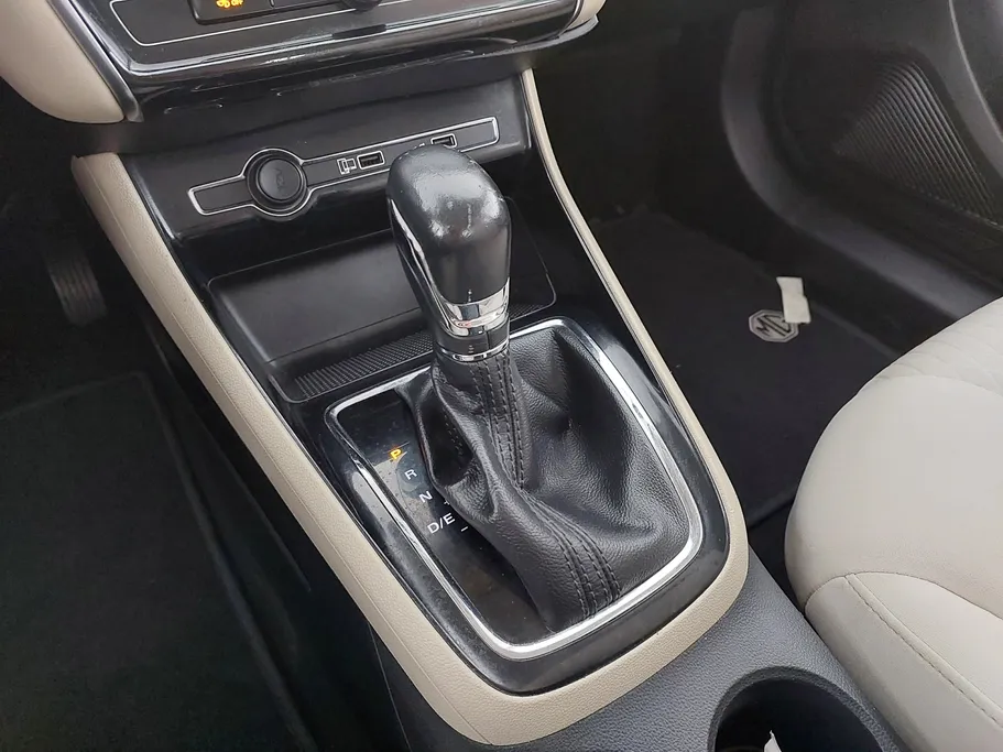 ام جي 5 COM 2022 