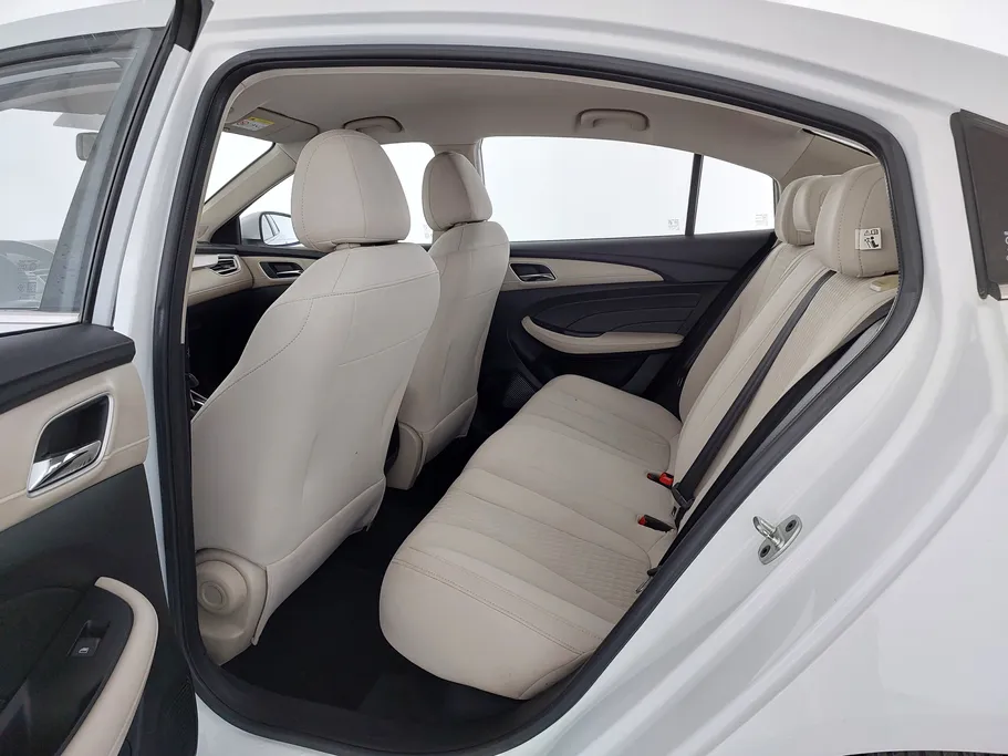 ام جي 5 COM 2022 