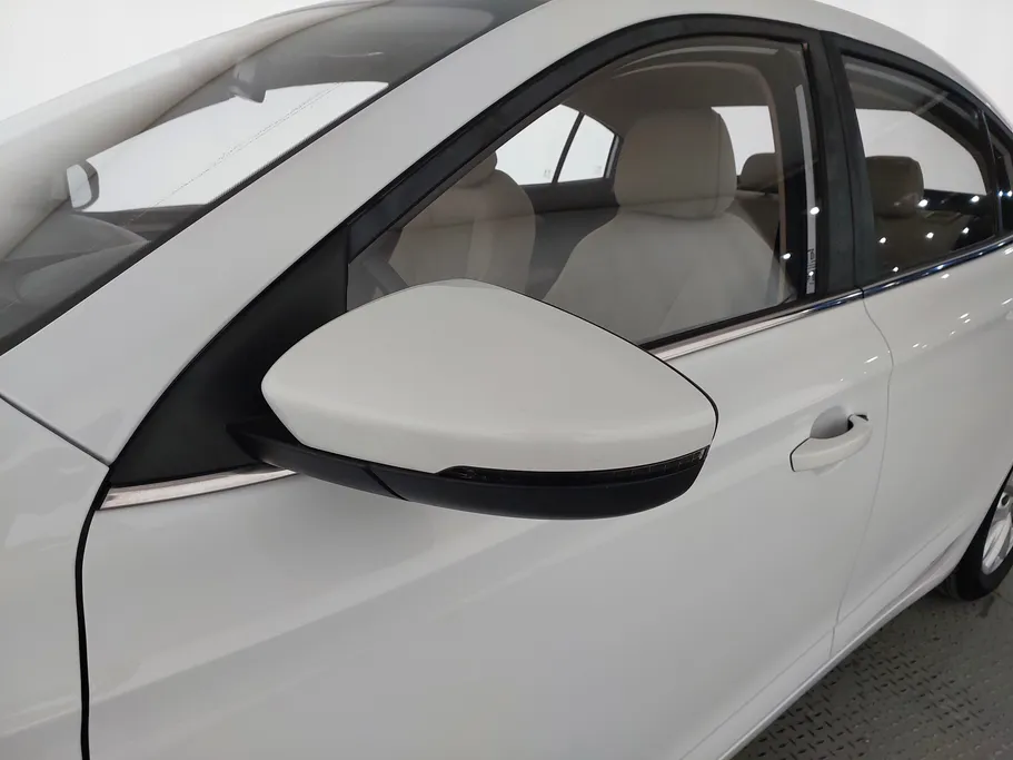 ام جي 5 COM 2022 