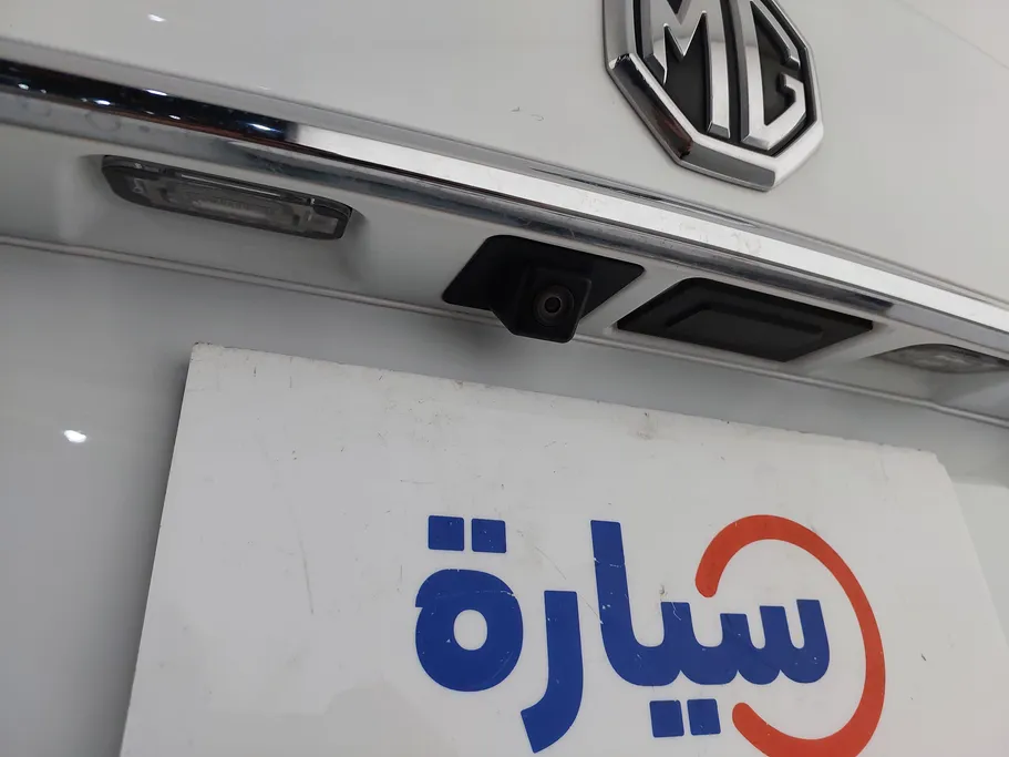 ام جي 5 COM 2022 