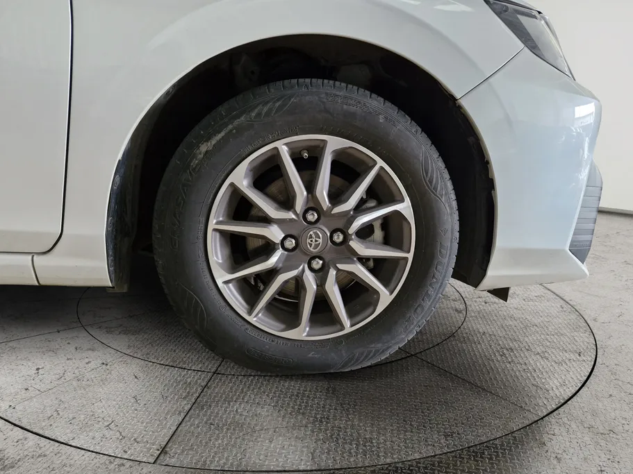 2023 Toyota Yaris  Y 