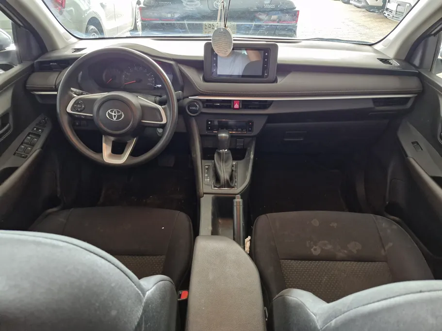 2023 Toyota Yaris  Y 