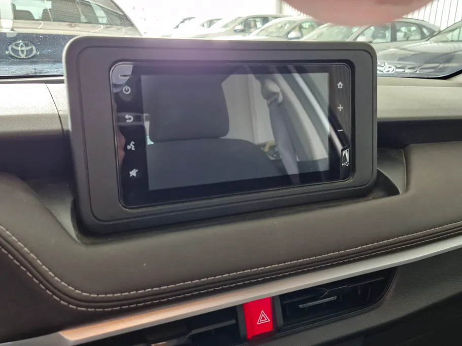 2023 Toyota Yaris  Y 