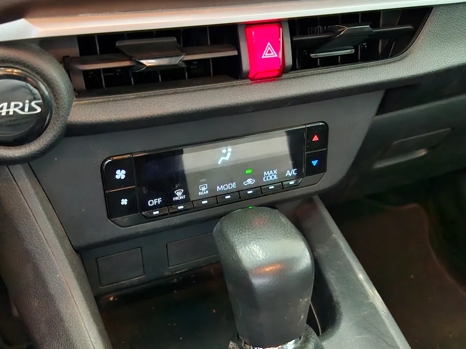 2023 Toyota Yaris  Y 