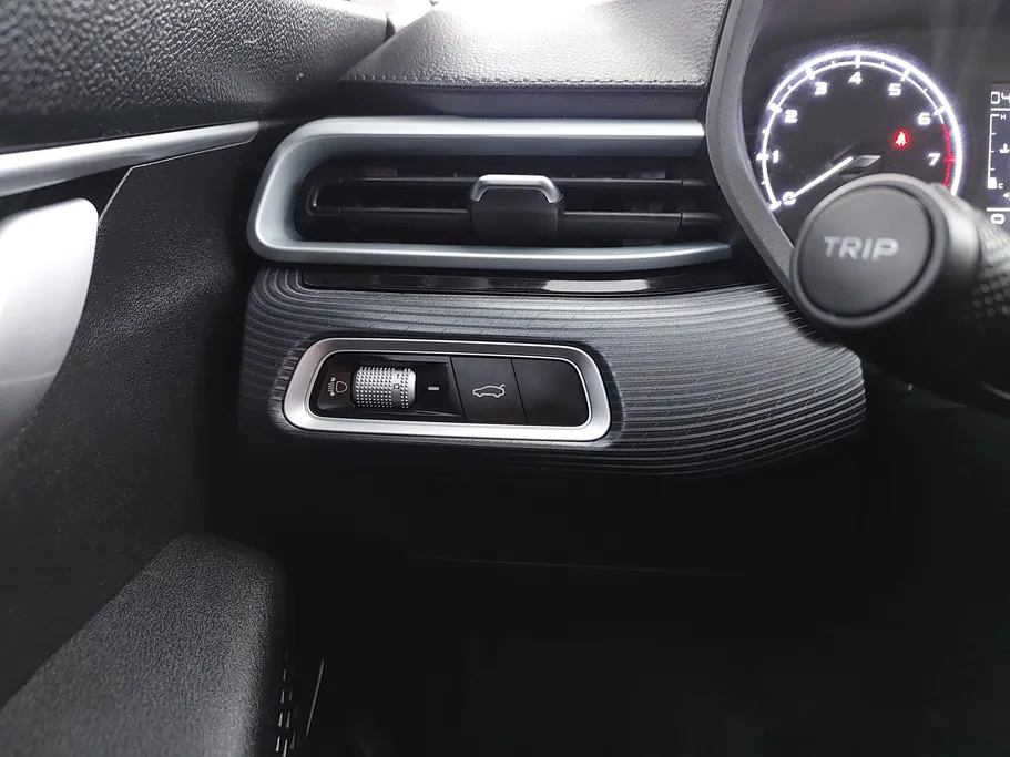 جيلي امجراند GS 2023 