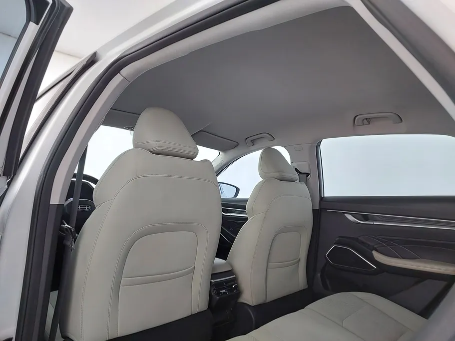 جيلي امجراند GS 2023 