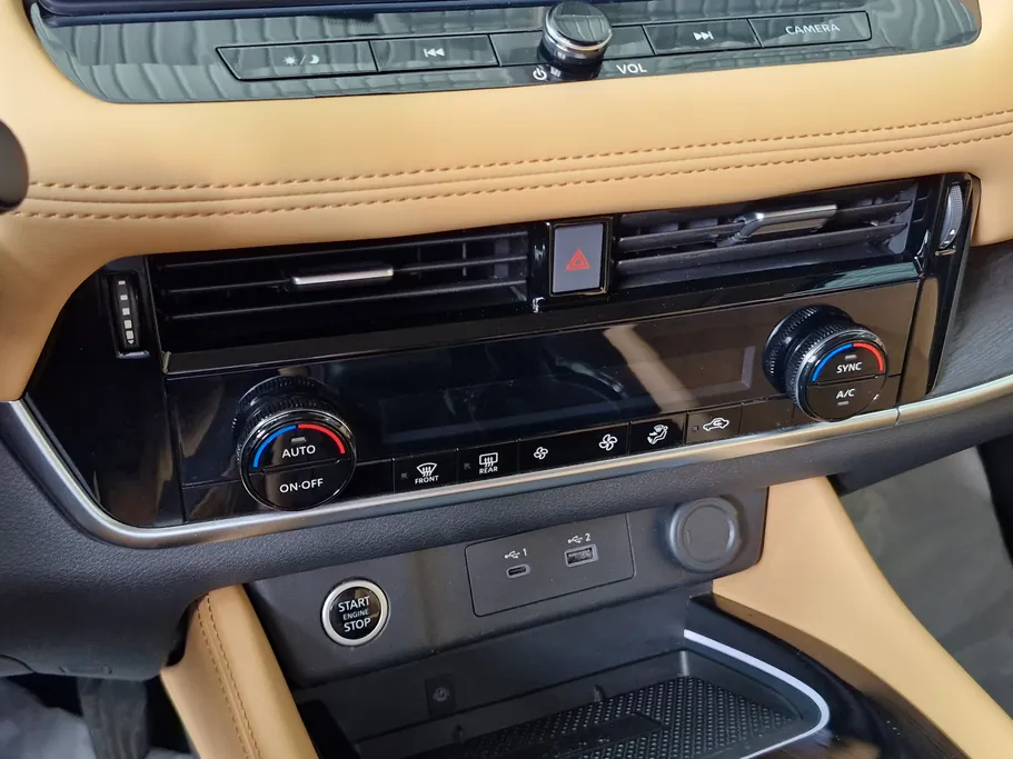 2024 Nissan Xtrail SL 