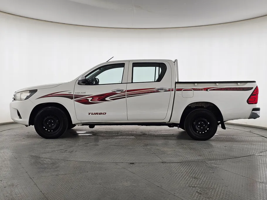 تويوتا هايلكس GL 2016 