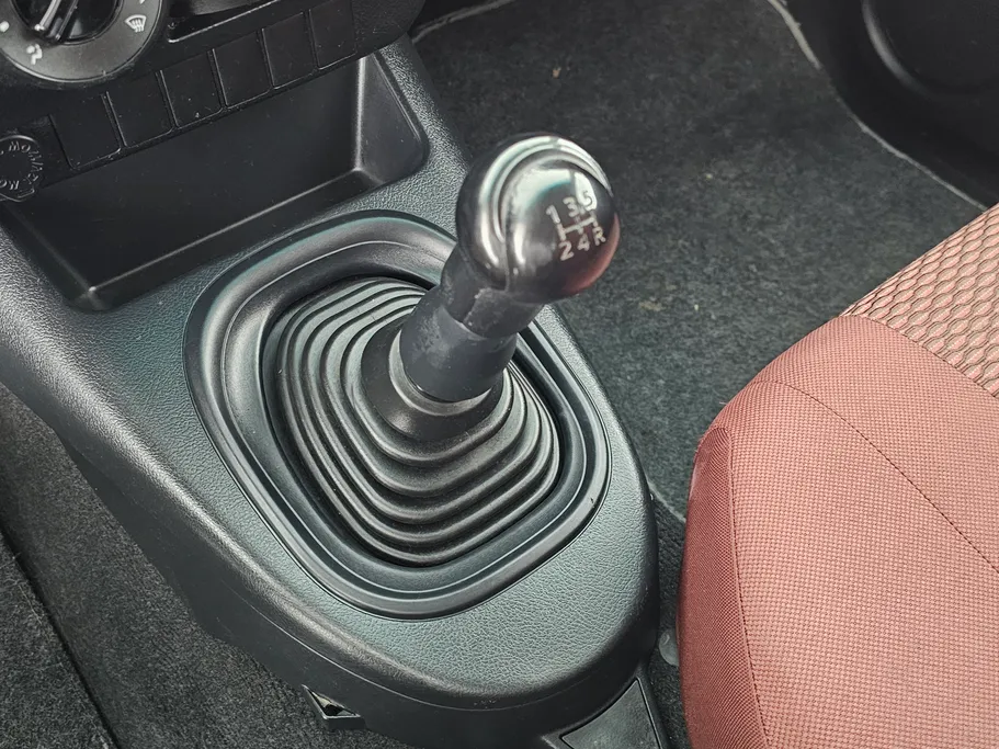 تويوتا هايلكس GL 2016 