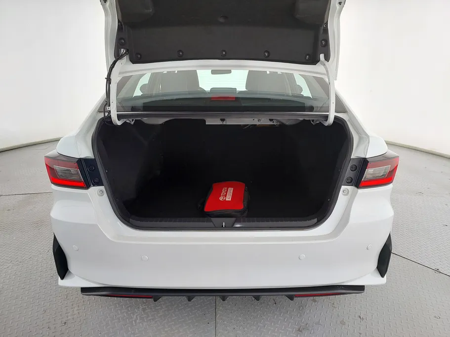 2023 Toyota Yaris  Y 