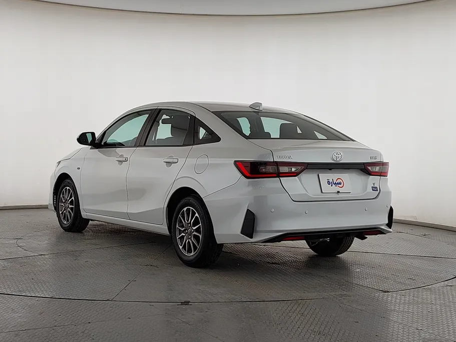 2023 Toyota Yaris  Y 