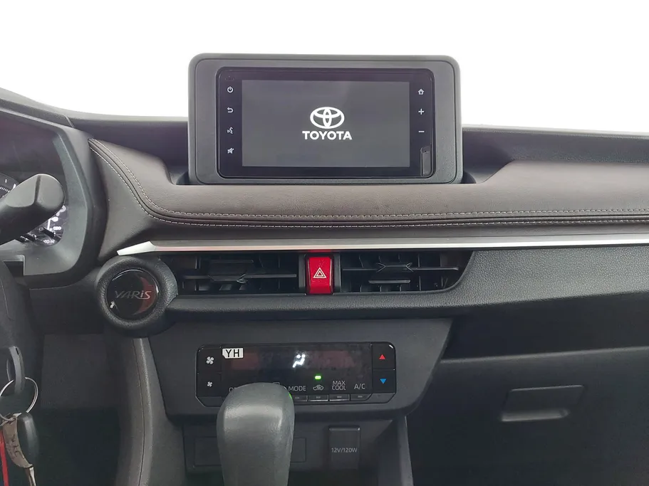 2023 Toyota Yaris  Y 