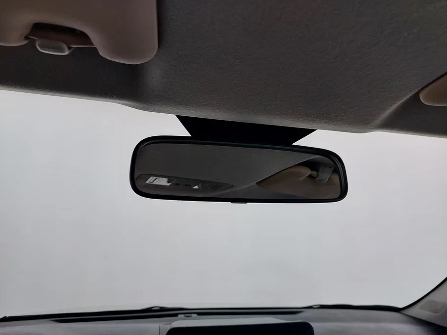 2023 Toyota Yaris  Y 