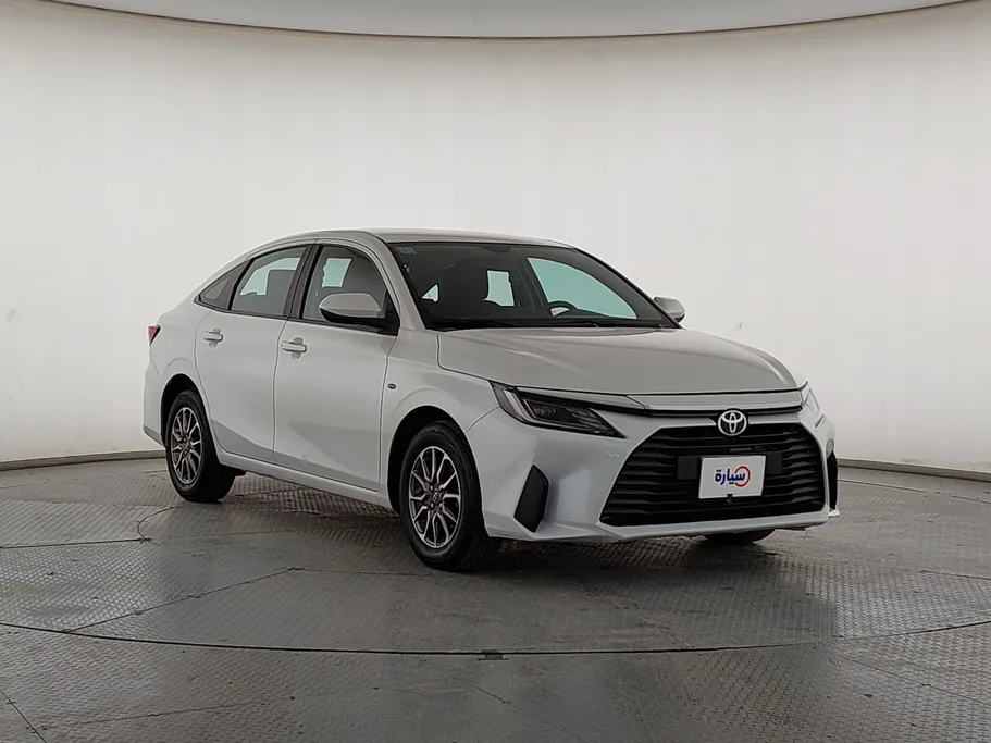 2023 Toyota Yaris  Y 
