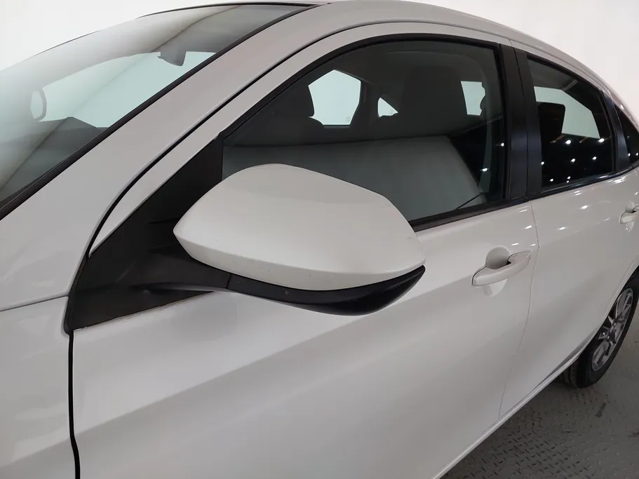 2023 Toyota Yaris  Y 