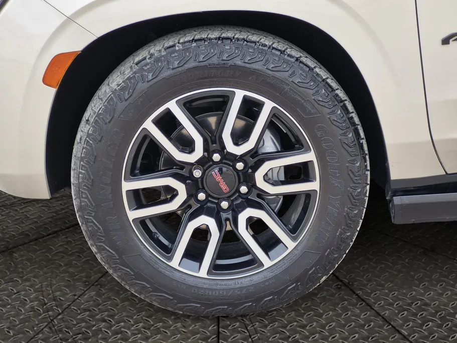 جي إم سي  يوكن AT4 2023 