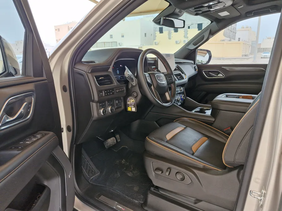 جي إم سي  يوكن AT4 2023 