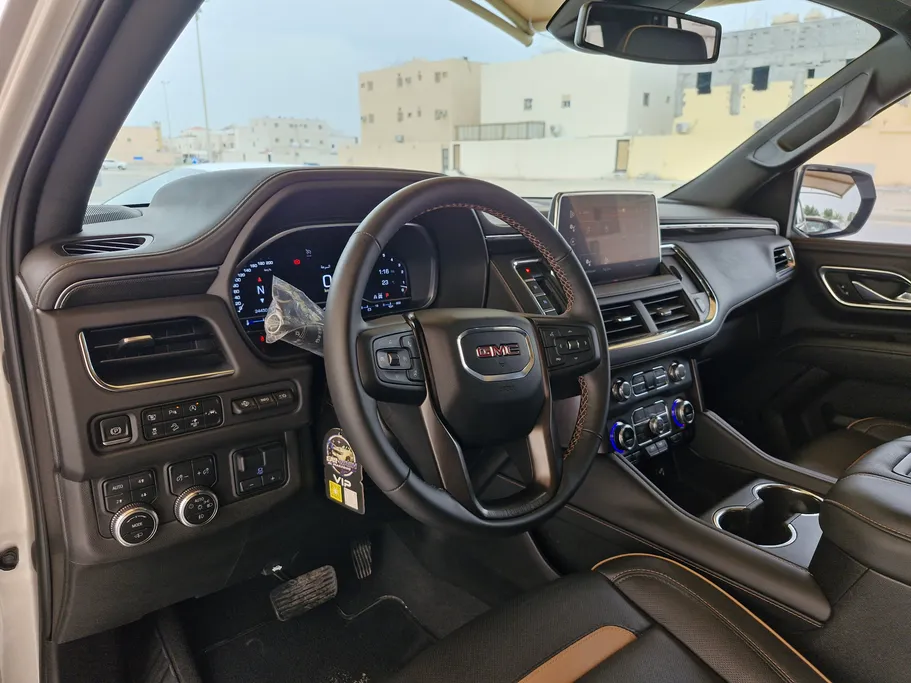 جي إم سي  يوكن AT4 2023 