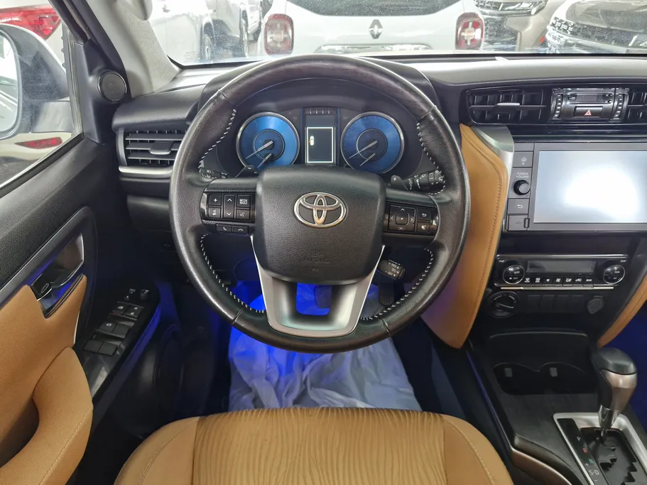 2023 Toyota Fortuner VX 