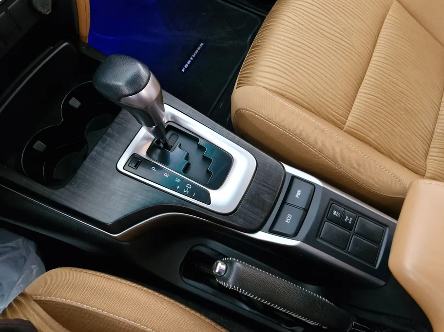 2023 Toyota Fortuner VX 