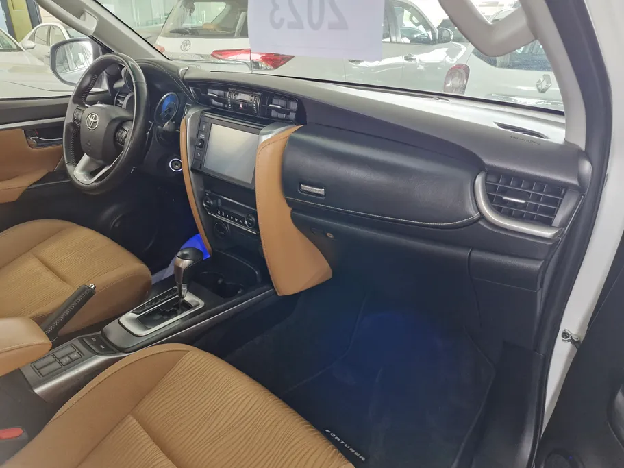 2023 Toyota Fortuner VX 