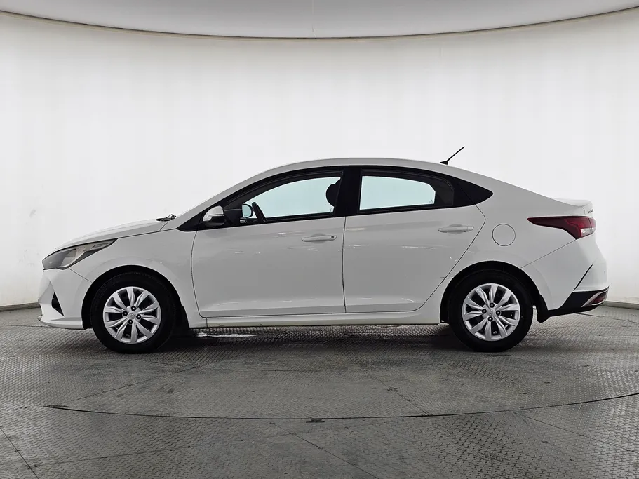 2022 Hyundai Accent Smart 