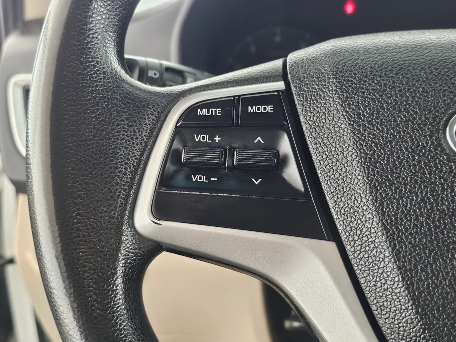 2022 Hyundai Accent Smart 