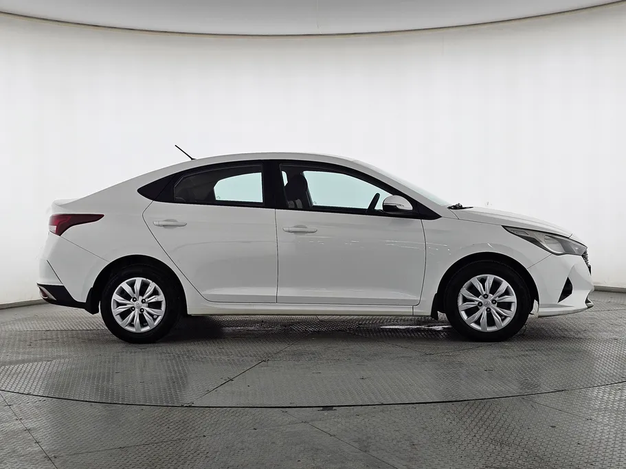 2022 Hyundai Accent Smart 