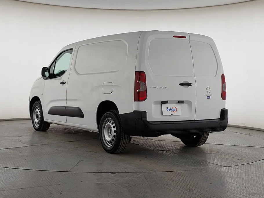 2022 Peugeot Partner Long van 