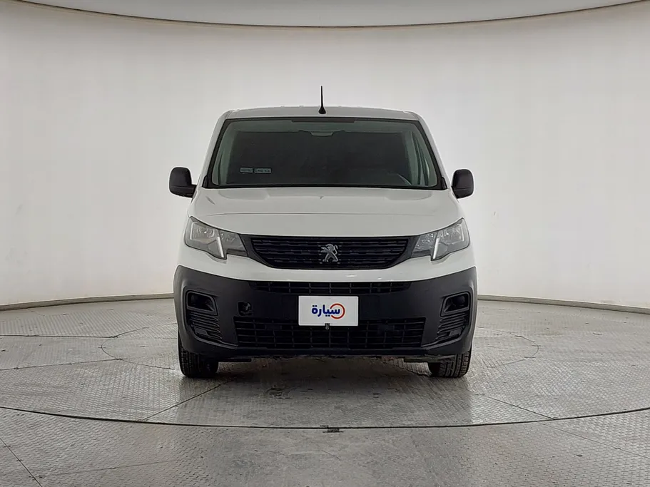 2022 Peugeot Partner Long van 