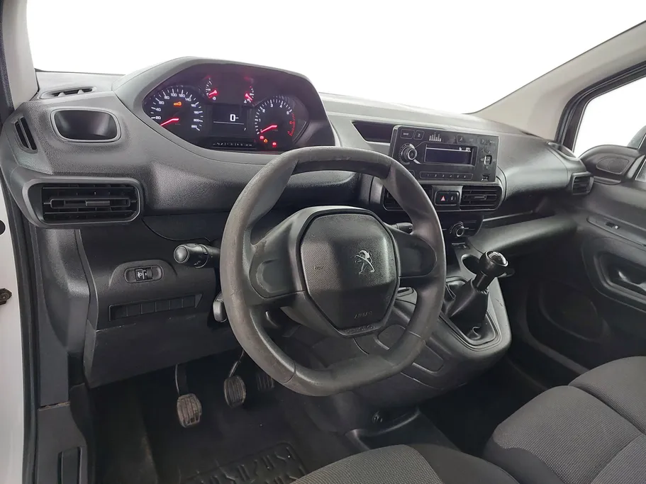 2022 Peugeot Partner Long van 