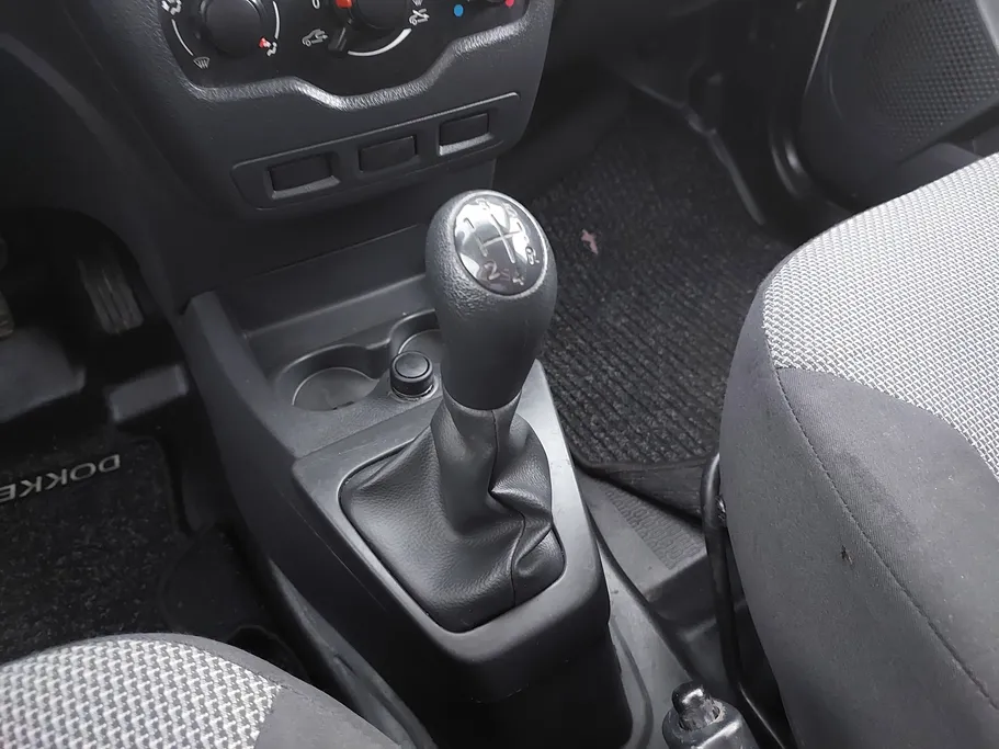 رينو دوكر Van بضاعة 2021 