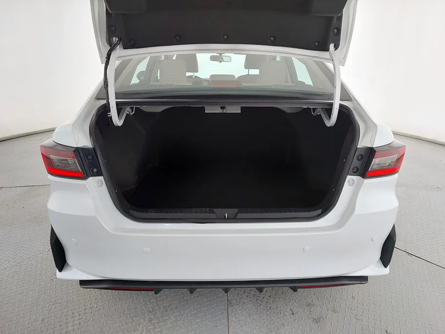 2023 Toyota Yaris  Y 