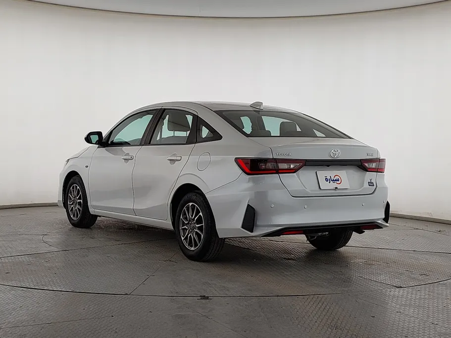 2023 Toyota Yaris  Y 