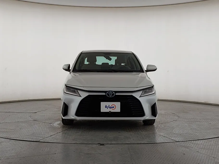 2023 Toyota Yaris  Y 