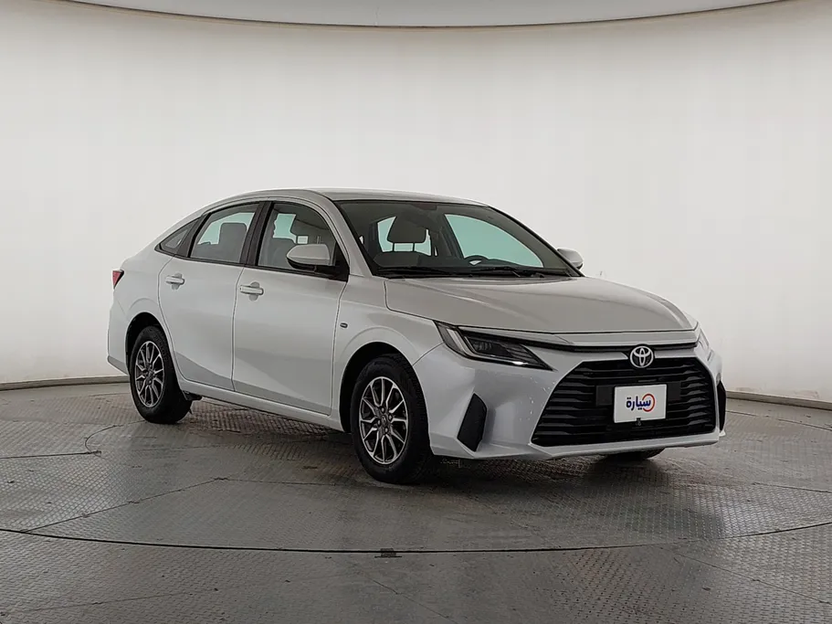 2023 Toyota Yaris  Y 
