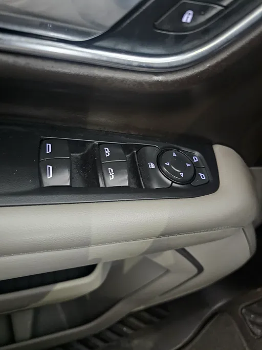 جي إم سي  يوكن SLE 2021 