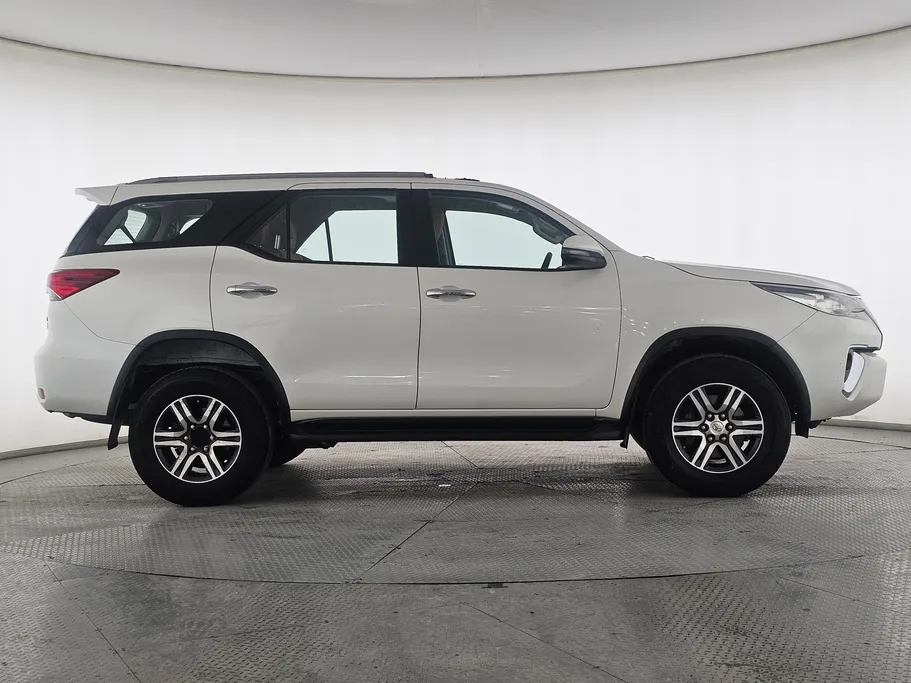 2020 Toyota Fortuner VX 