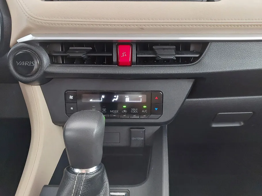 تويوتا يارس Y 2023 