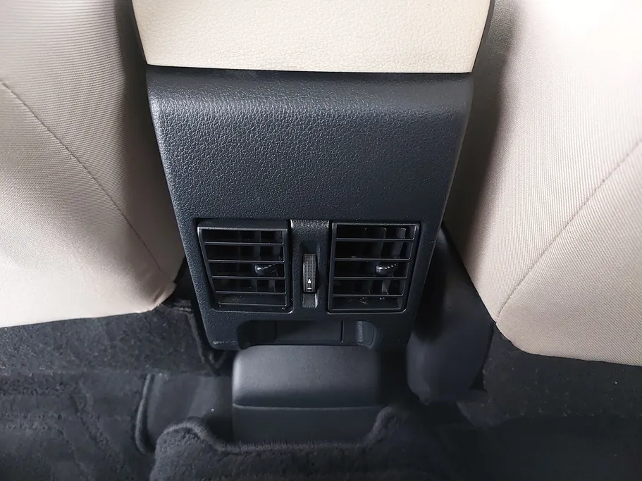 تويوتا يارس Y 2023 