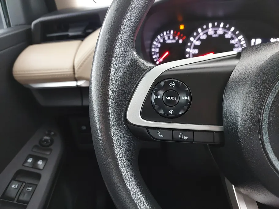 تويوتا يارس Y 2023 