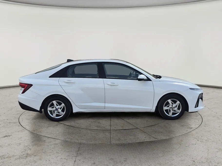 2024 Hyundai Accent Fleet 