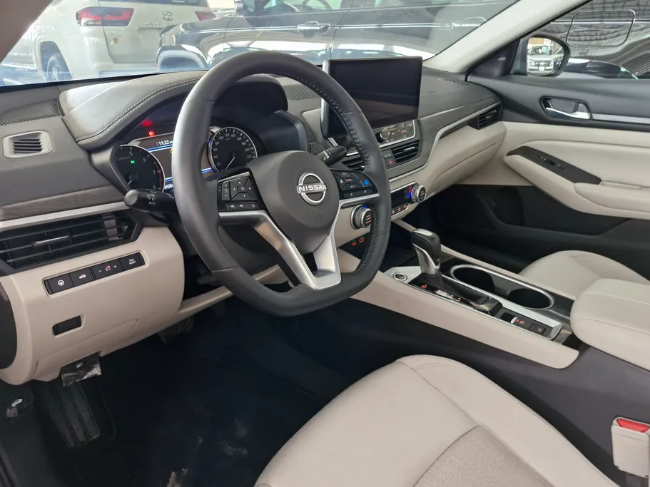 نيسان التيما SV 2025 