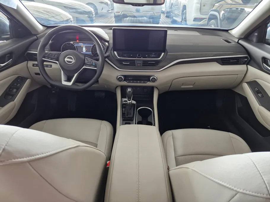 نيسان التيما SV 2025 